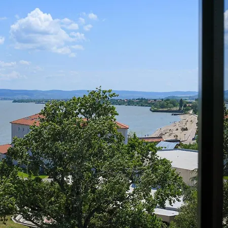 Alojamento de Acomodação e Pequeno-almoço Djerdap 3*